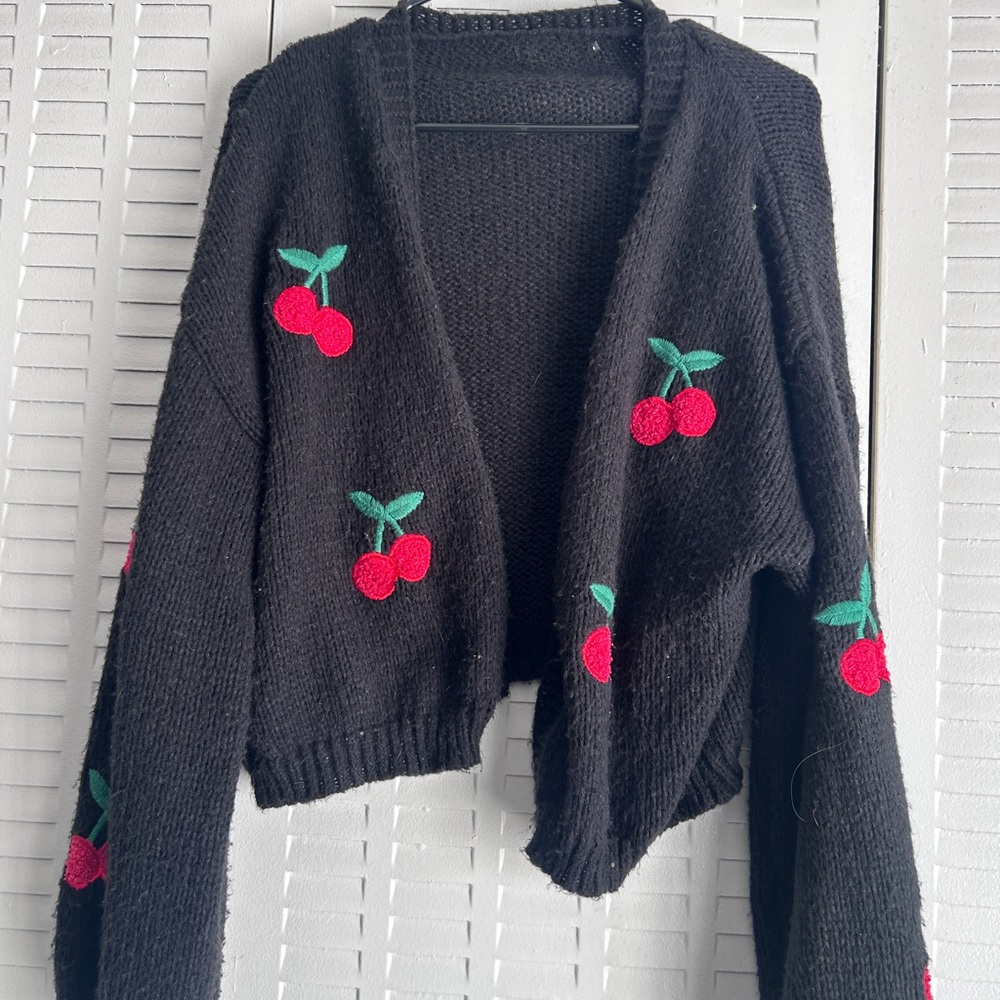Black Cherry Embroidered cropped Women's Sweater
